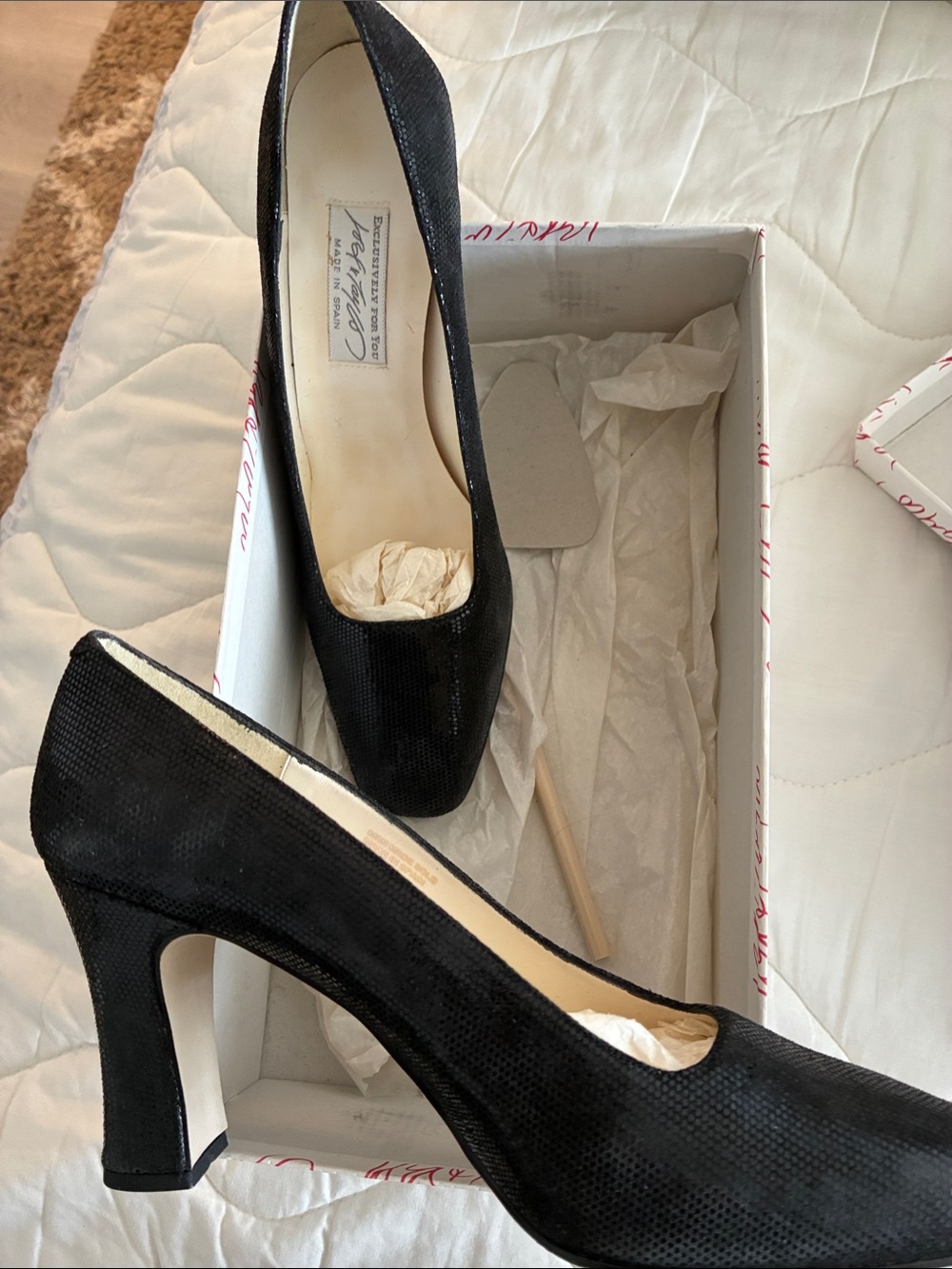 Lord & Taylor Black Textured Block Heel Pumps BRAND NEW! Never worn!!